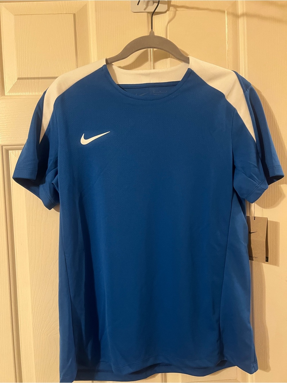 NWT Nike 🛍️3 for $25🛍️ Dri-Fit Blue & White Football Soccer T-Shirt Size Medium